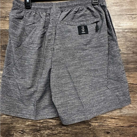 Vast Life Men's Athletic Shorts in Gray - Picture 4 of 10